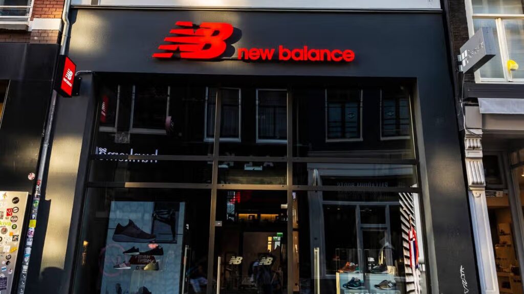 ‘Extra comfort’ New Balance 370 trainers down to £35 in clearance sale