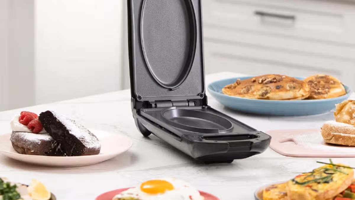 ‘Brilliant’ £31 kitchen device makes great ‘omelettes, toasties and waffles’