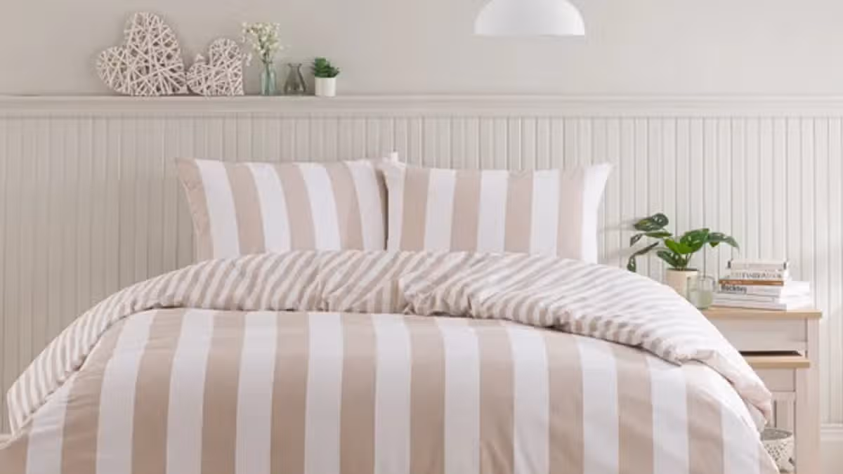 Dunelm’s ‘modern classic’ bedding that ‘brightens rooms’ drops under £5