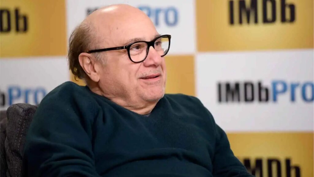 15 Celebrities Who Had Surprisingly Normal Jobs Before Fame Had Other Ideas