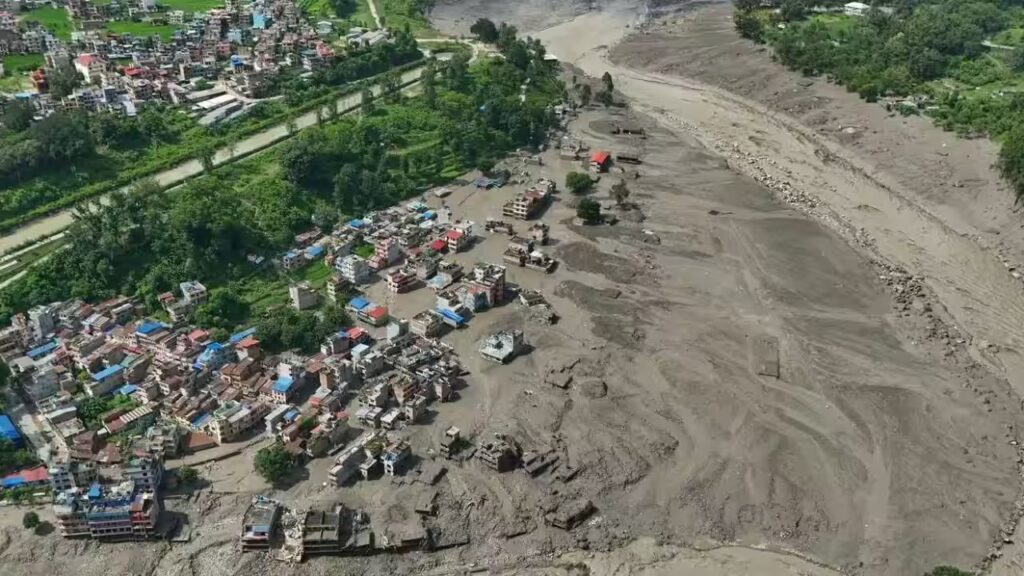 Bihar on Alert! NDRF, SSB Teams Mobilised Amid Flood Threat, Amit Shah Assures CM Samrat Choudhary of Support
