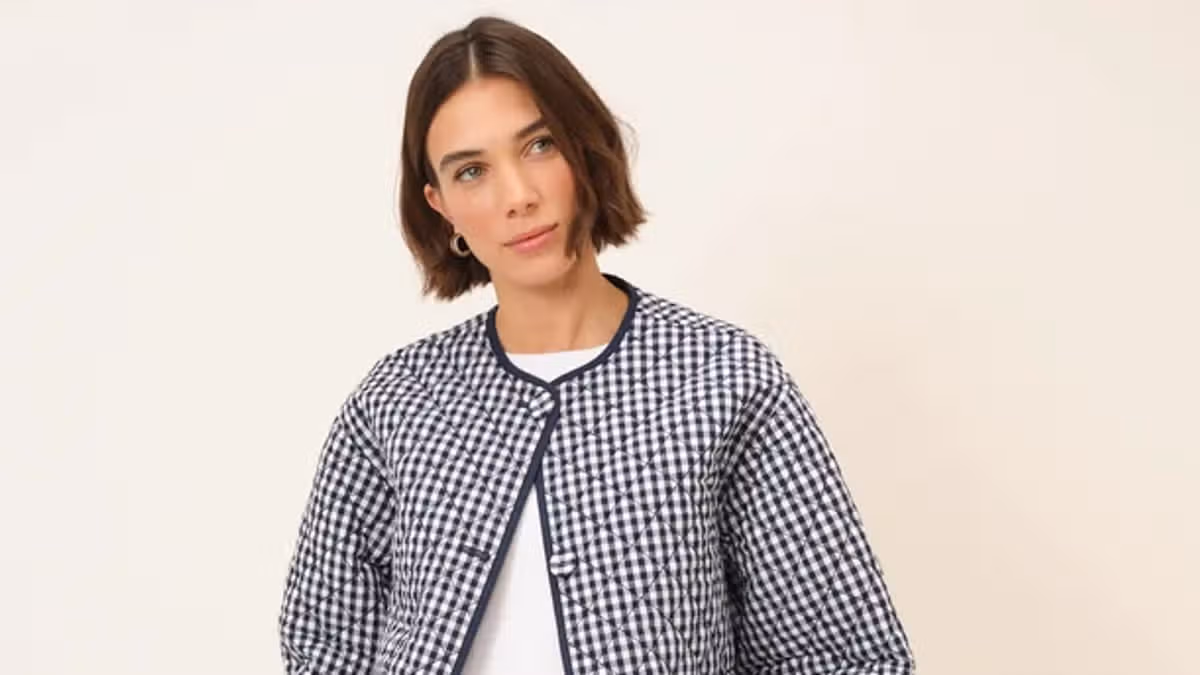 ‘Gorgeous’ £145 autumn jacket now £38 in 85% off sale has two designs in one