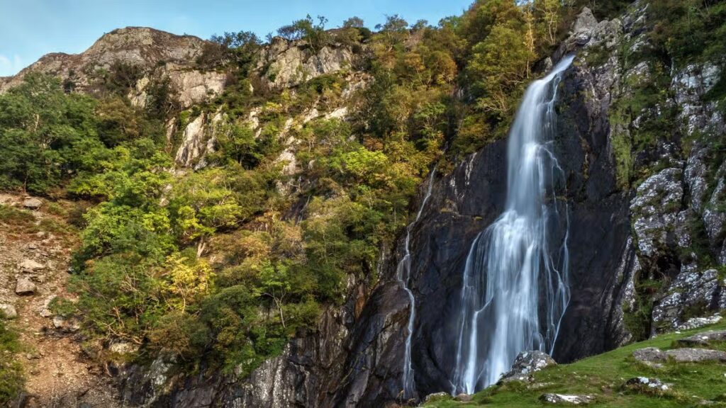 I visited Wales’ best family walk and found a 120ft waterfall you can swim beneath