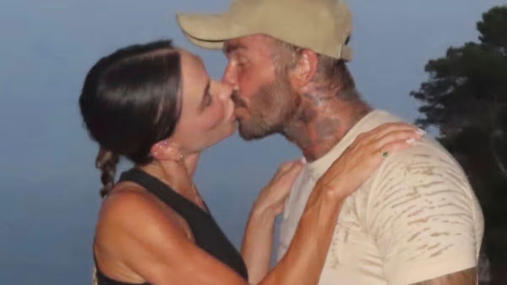 Victoria Beckham passionately kisses David Beckham in new holiday photos