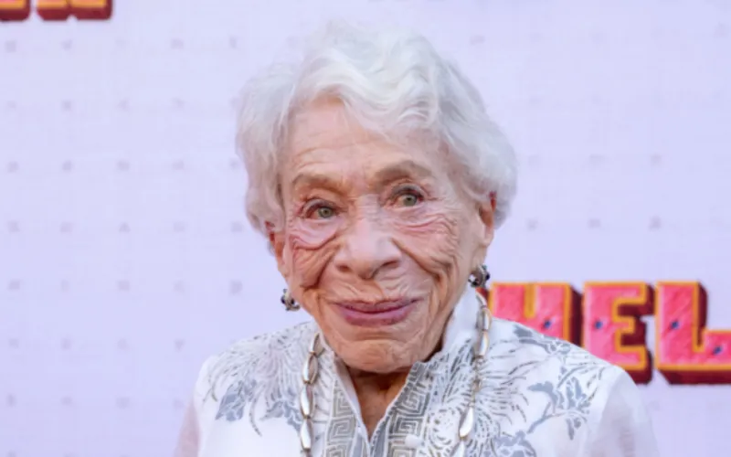 ‘Gilmore Girls’ star Bunny Levine passes away at 97