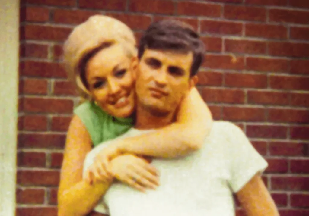 Dolly Parton Revealed the Clothing Item Her Husband Carl Dean Loved to See Her Wearing