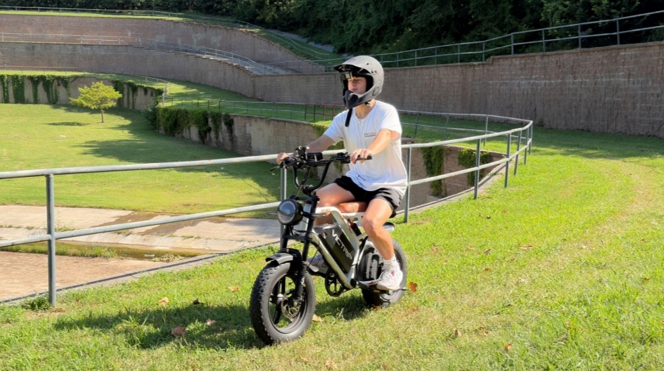 Why Off-Road E-Bike Motors Overheat on Climbs – Film Daily