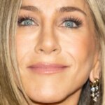 Jennifer Aniston Told To ‘Cover Up’ In String Bikini