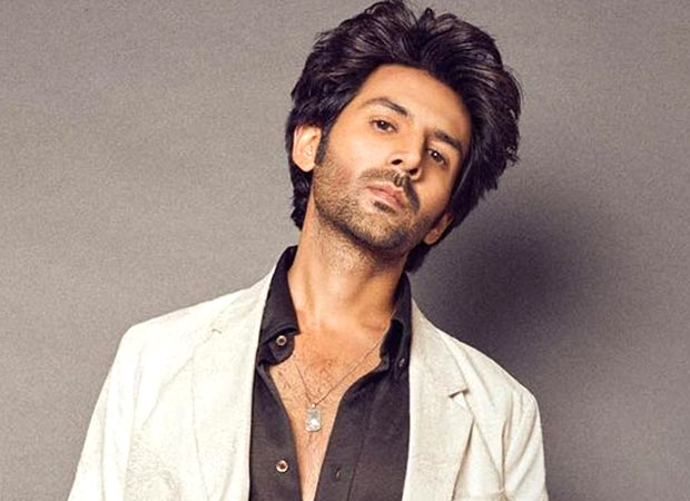 Kartik Aaryan undergoes successful knee surgery after on-set injury : Bollywood News