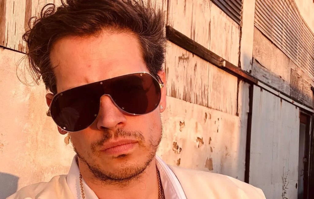 Milo Yiannopoulos in ICE Custody After Laura Loomer Tip-Off