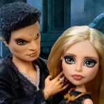 Buffy the Vampire Slayer Monster High Skullector Buffy and Angel 2-pack revealed by Mattel
