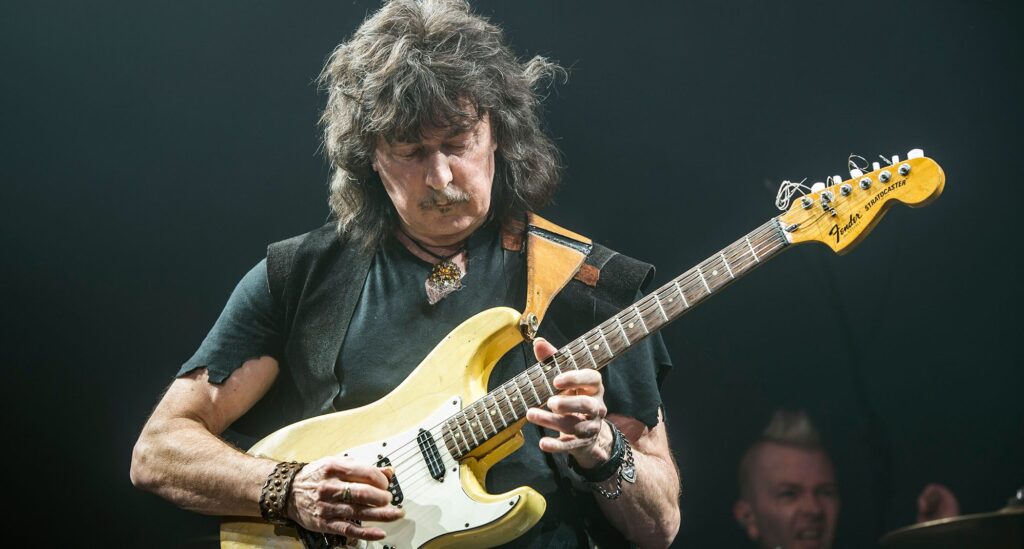 The guitar genius of Ritchie Blackmore in 5 classic tracks