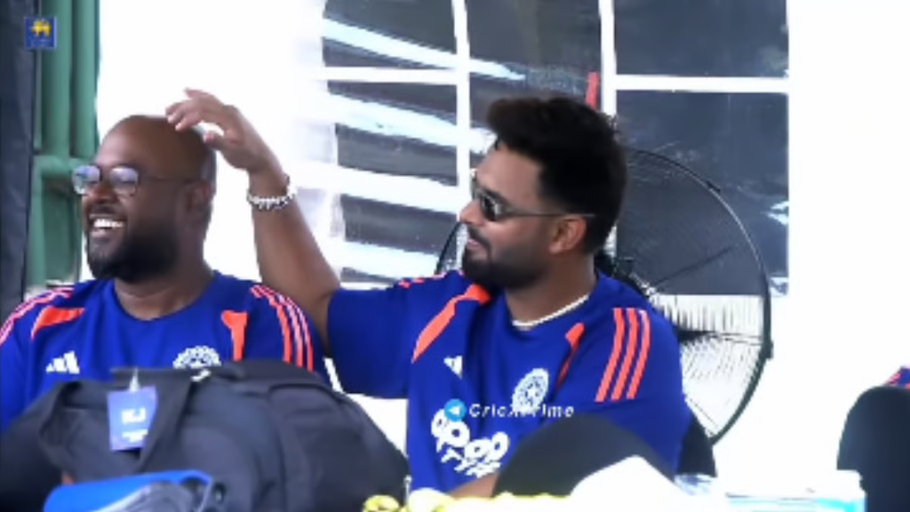 Rishabh Pant Playfully Runs His Fingers Over Support Staff’s Bald Head During IND vs SLC XI Warm-Up Match, Video Goes Viral
