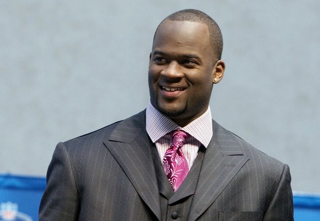 How Vince Young Went From A $58 Million NFL Contract To Bankruptcy In Just Eight Years