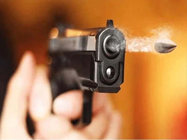 کراچی، فائرنگ کے دو مختلف واقعات میں دو افراد زخمی