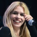 Billie Piper Says She’s ‘Not the Next Doctor’ After That Bizarre Doctor Who Cliffhanger
