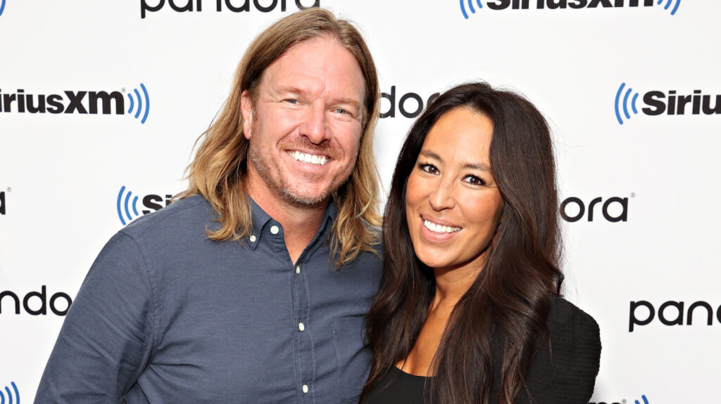 Chip & Joanna’s Daughters Are All Grown Up In A Rare Glimpse From A Mountain Family Vacation