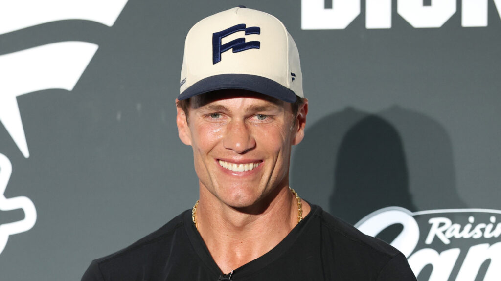 Tom Brady Cures His Kids’ Back To School Blues With ‘Holiday-Maxxing’