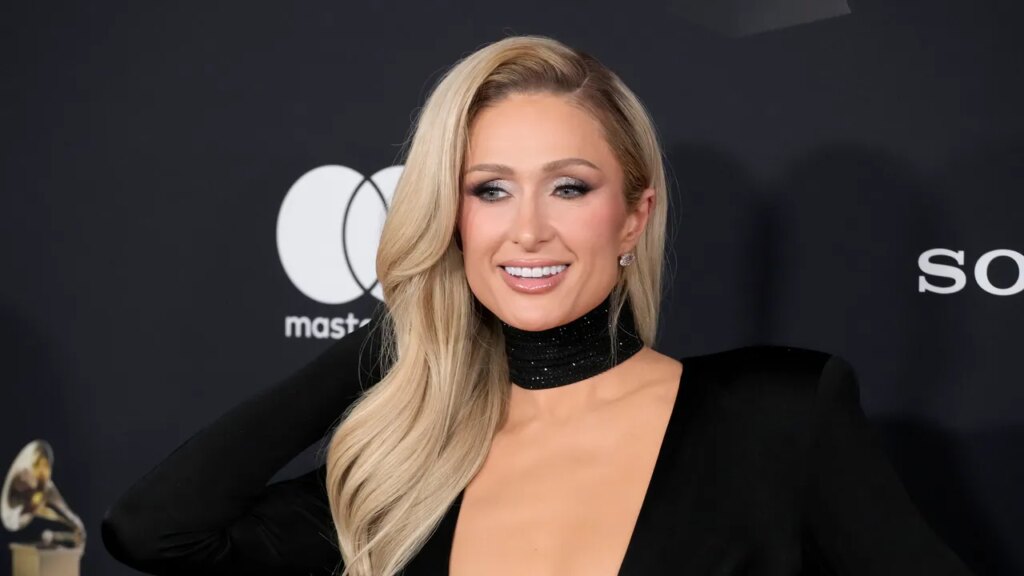 Paris Hilton Debuted the Ultrablunt Bob of My Dreams at the 2026 MTV VMAs