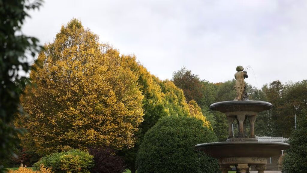 The Victorian park with a boating lake, cafe and some of Greater Manchester’s best autumn scenery