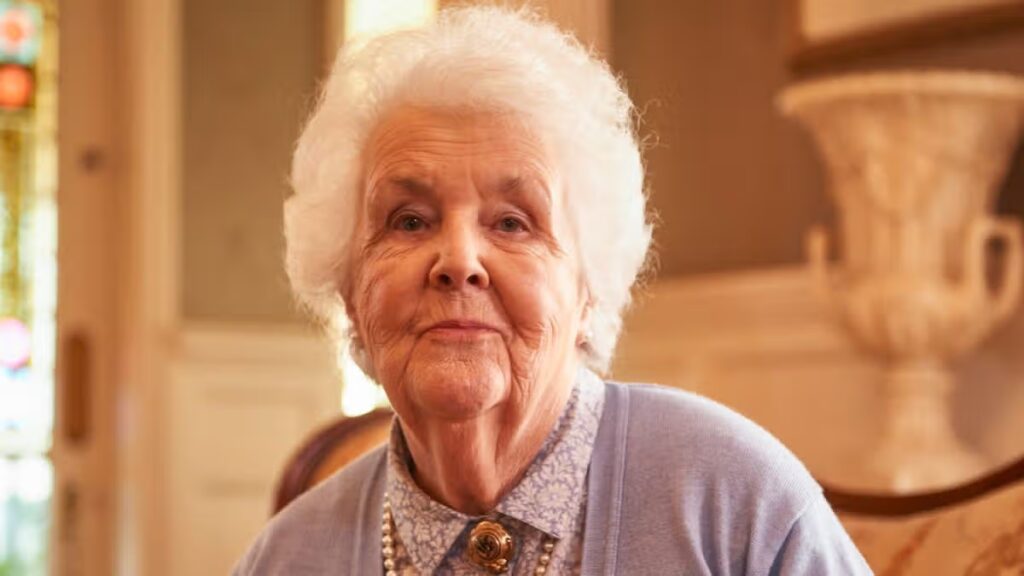 Coronation Street boss shares emotional tribute to ‘faultless’ Stephanie Cole