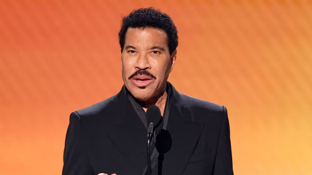 Lionel Richie ‘released from hospital’ after falling ill during concert