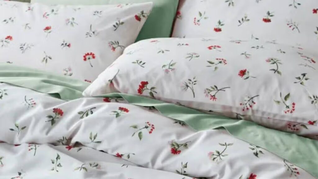 Dunelm shoppers are praising ‘beautiful quality’ floral duvet set that’s now half price