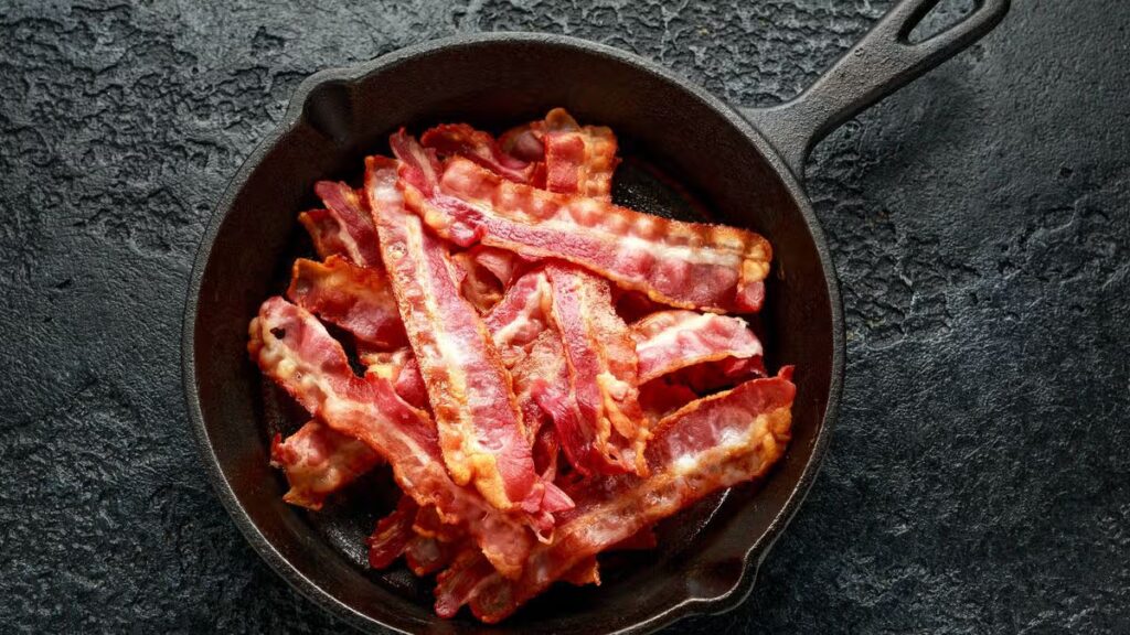 Ditch oil for simpler ingredient in the pan for the crispiest bacon — no mess