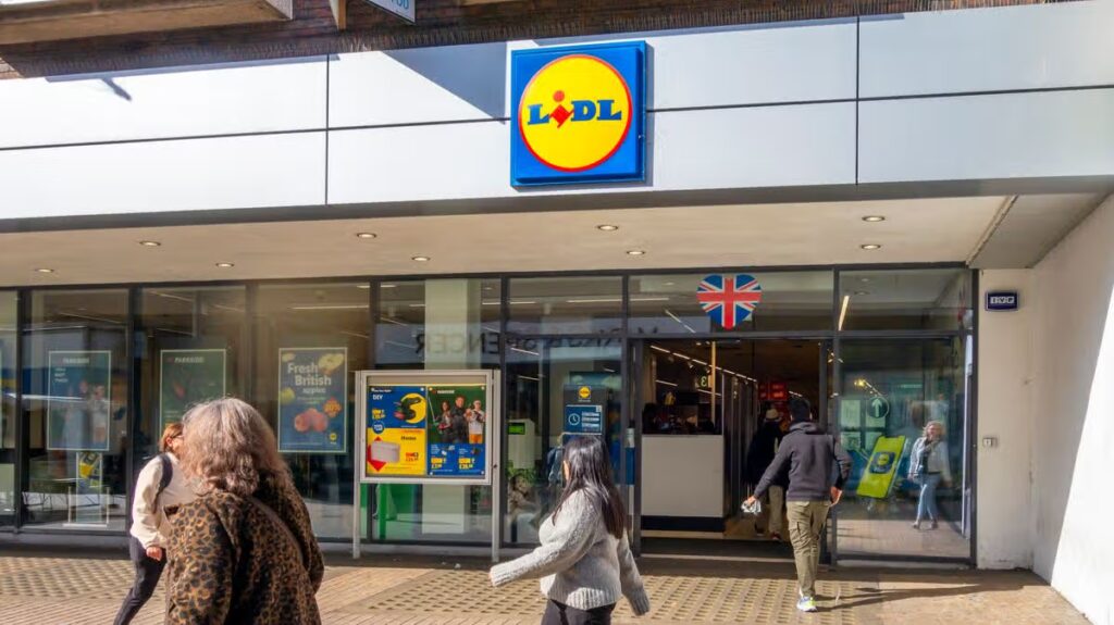 ‘Sturdy’ £20 Lidl furniture item looks just like £63 The Range in stores on Sunday
