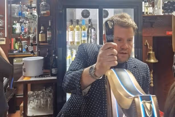 Major stars celebrate Gavin & Stacey star Ruth Jones' 60th birthday at Porthcawl club