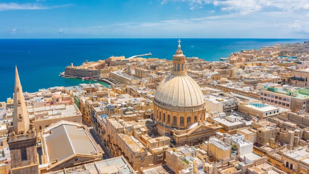 Beautiful ‘Jewel of the Mediterranean’ hits 25C in October with £21 flights from Birmingham