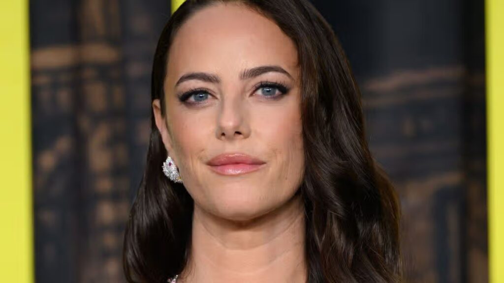 The Gentlemen’s Kaya Scodelario carries ‘timeless’ handbag from this Royal-approved brand