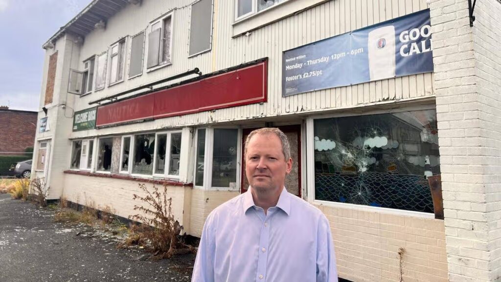 Calls made to speed up plans to replace decaying Leicestershire pub