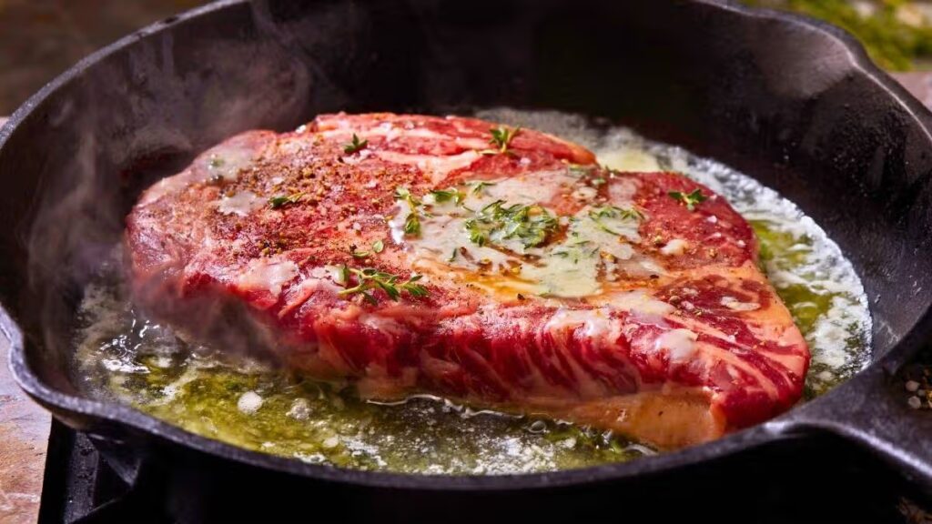 Stop using olive oil for steak and switch to a better ingredient for a tasty crispy crust