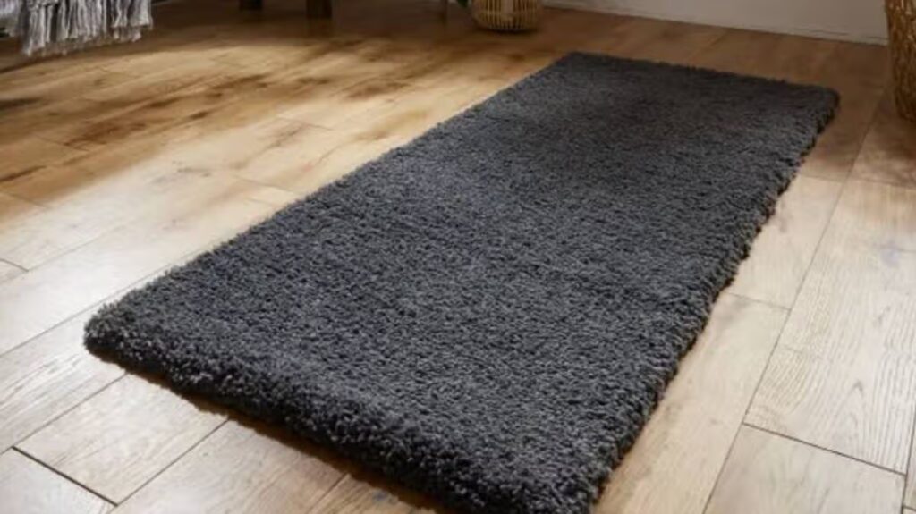 Dunelm’s £29 ‘fluffy’ runner is ‘so nice under your feet’ and ‘feels classy’