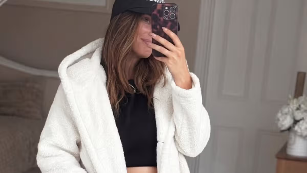 Stacey Solomon’s ‘warm but not too heavy’ £55 Amazon coat ‘feels like a blanket’