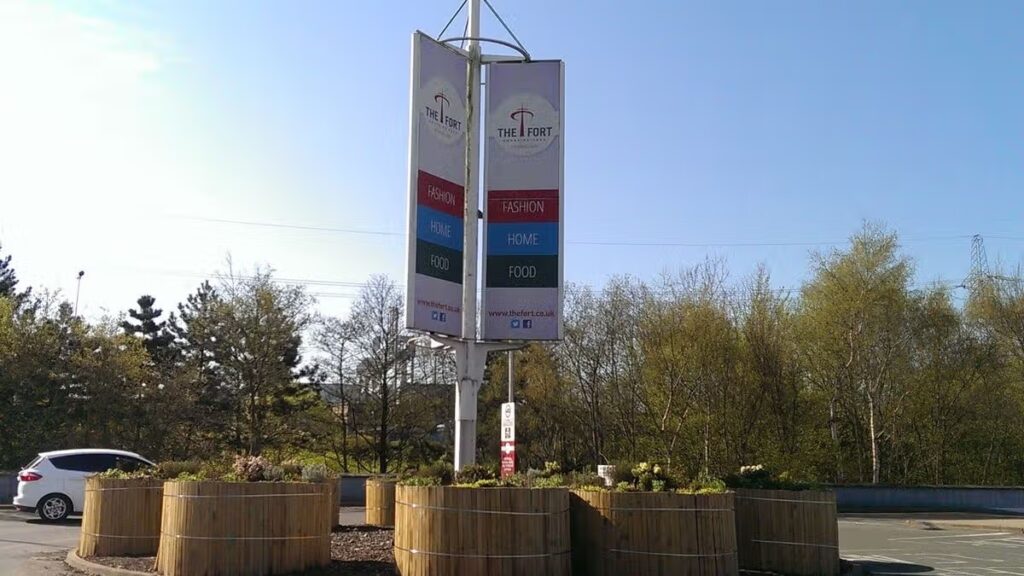 The Fort Shopping Park is hosting a Christmas market and is calling for independent businesses