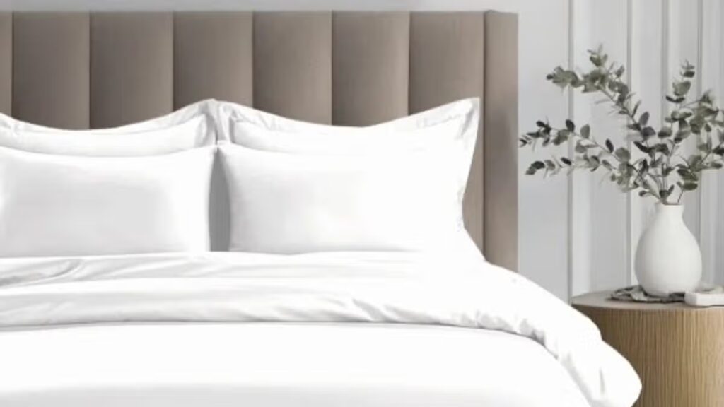 ‘Luxury hotel-inspired’ bedding set from little-known company slashes 50% off
