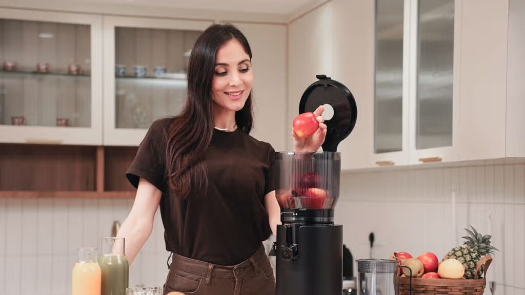 Review: Fridja f2800 cold-press juicer is so easy you’ll use it every day