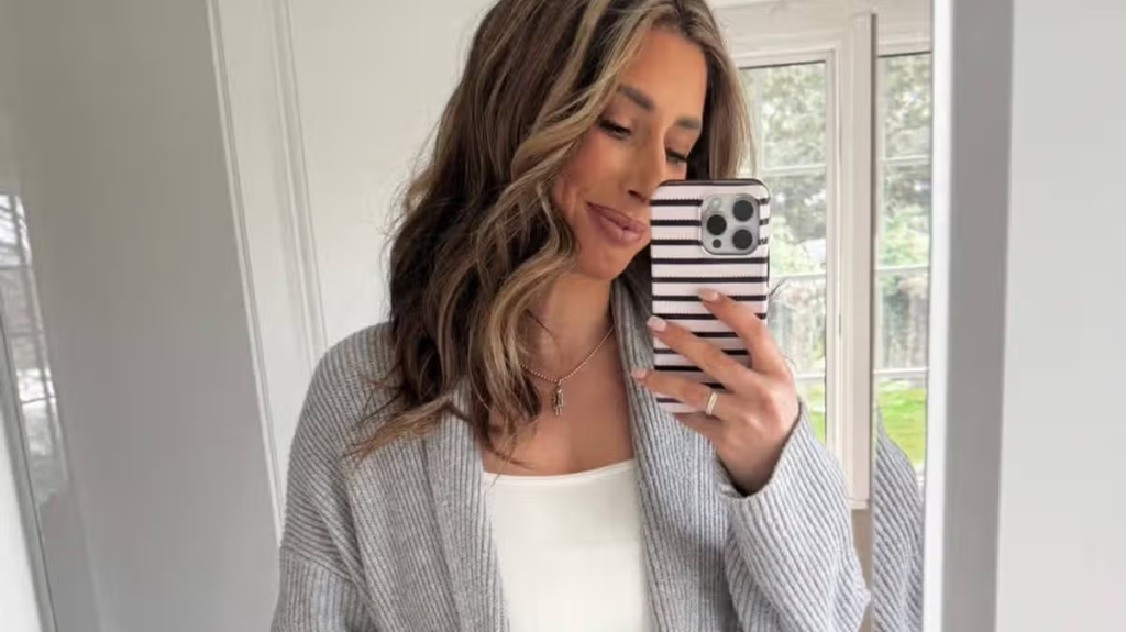 Stacey Solomon’s £22 ‘cosy’ Amazon cardigan with pockets is still in stock