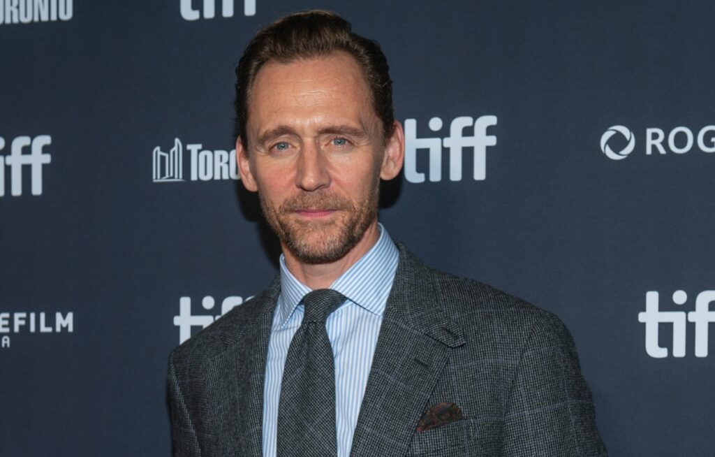 Tom Hiddleston looked handsome at the TIFF premiere of ‘Tenzing’