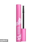 Nigella Lawson’s secret to voluminous, youthful lashes is a bizarre £3.50 item you probably already have in your bathroom cupboard