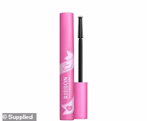 Nigella Lawson’s secret to voluminous, youthful lashes is a bizarre £3.50 item you probably already have in your bathroom cupboard
