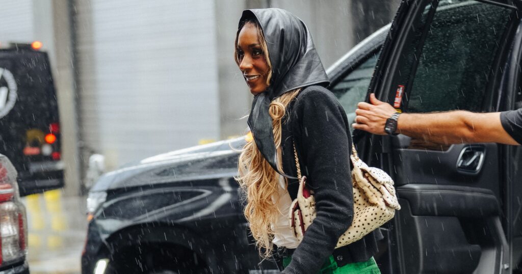 5 Rainy-Day Outfit Ideas From NYFW Street Style