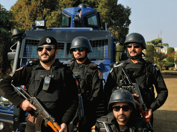 خیبرپختونخوا پولیس نے 27 ستمبر مارچ میں سرکاری اسلحہ لے جانے پر پابندی لگادی