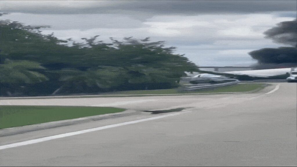 Miami Plane Crash Video: Amazon Prime Air Boeing 767 Overruns Runway, Flames Seen Near Airport