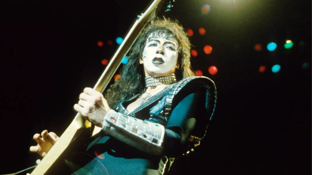 Kiss Fired Their Guitarist Twice, And Then He Vanished For Almost 20 Years [News]