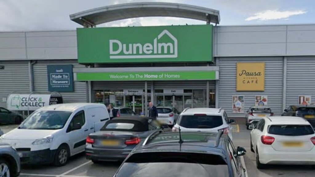 Dunelm shoppers nab ‘vintage’ rug that ‘brings timeless charm to your home’