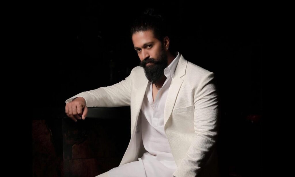 Yash Chills Out With Family