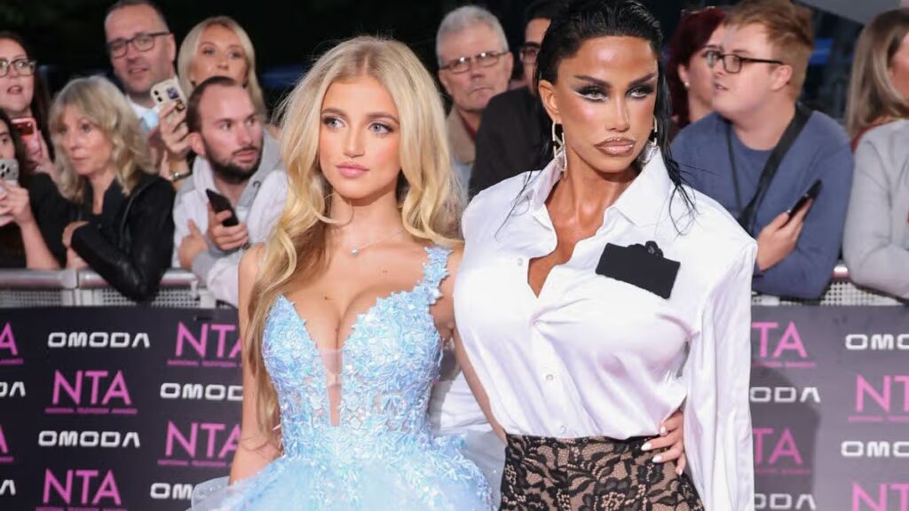 Katie Price poses with daughter Princess at NTAs in first appearance since Lee Andrews split
